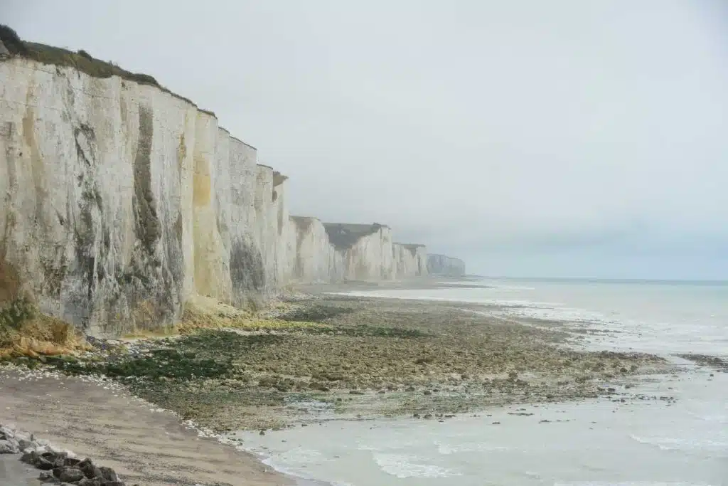 les plus belles plages de normandie guide complet 2025 des plages secretes et iconiques 1