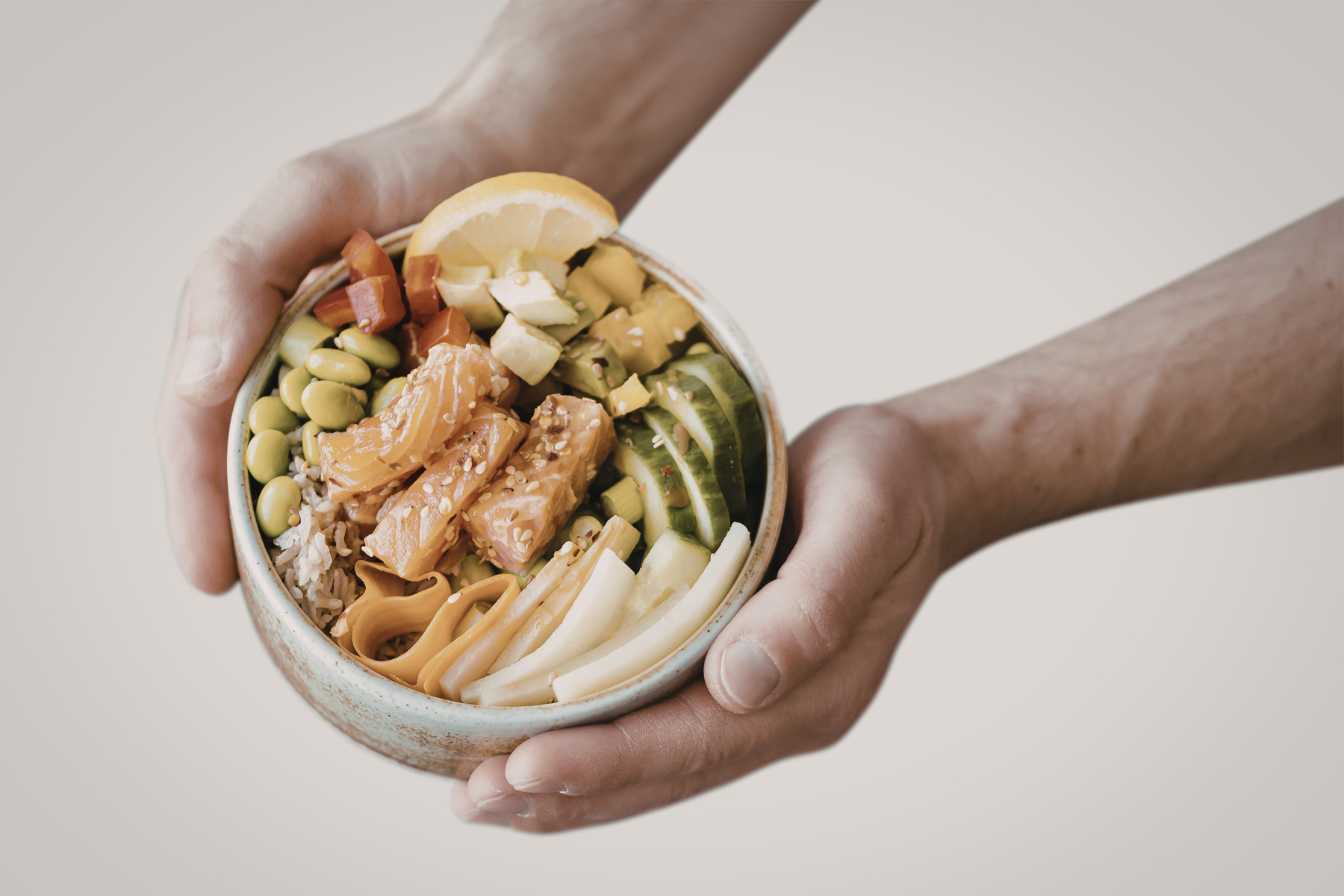 sauce-poke-bowl-7-recettes-incontournables-pour-sublimer-vos-creations-2