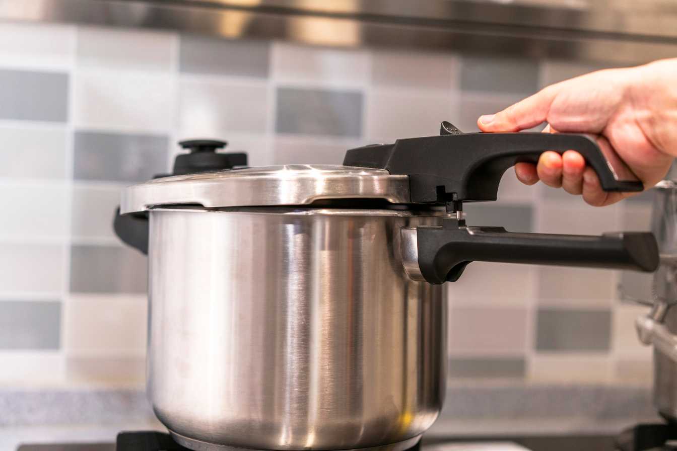 temps-de-cuisson-tete-de-veau-roulee-cocotte-minute-guide-complet-3